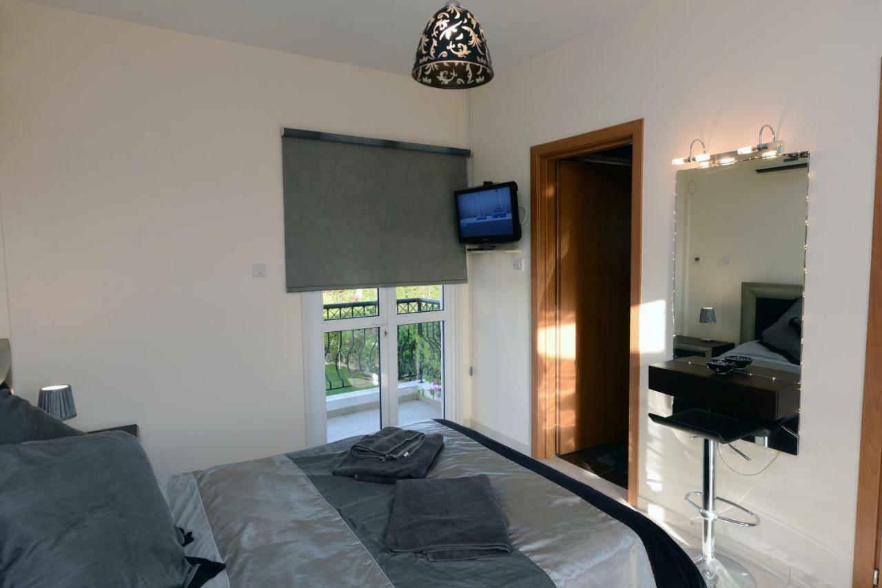 Karythia Villa Пила Екстериор снимка