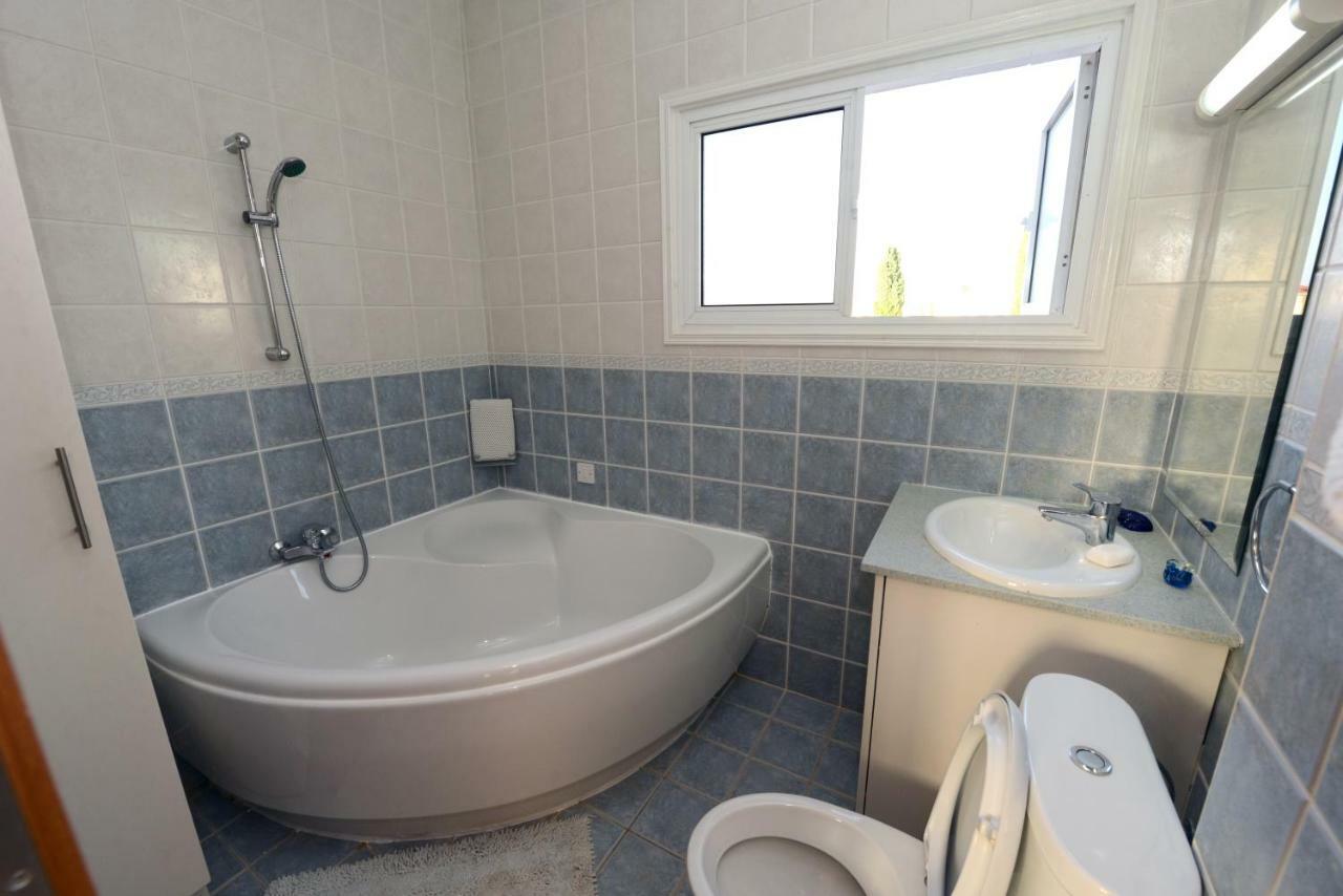 Karythia Villa Пила Екстериор снимка