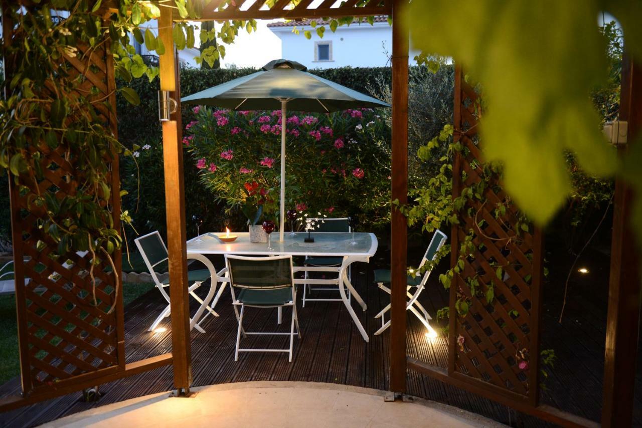 Karythia Villa Пила Екстериор снимка