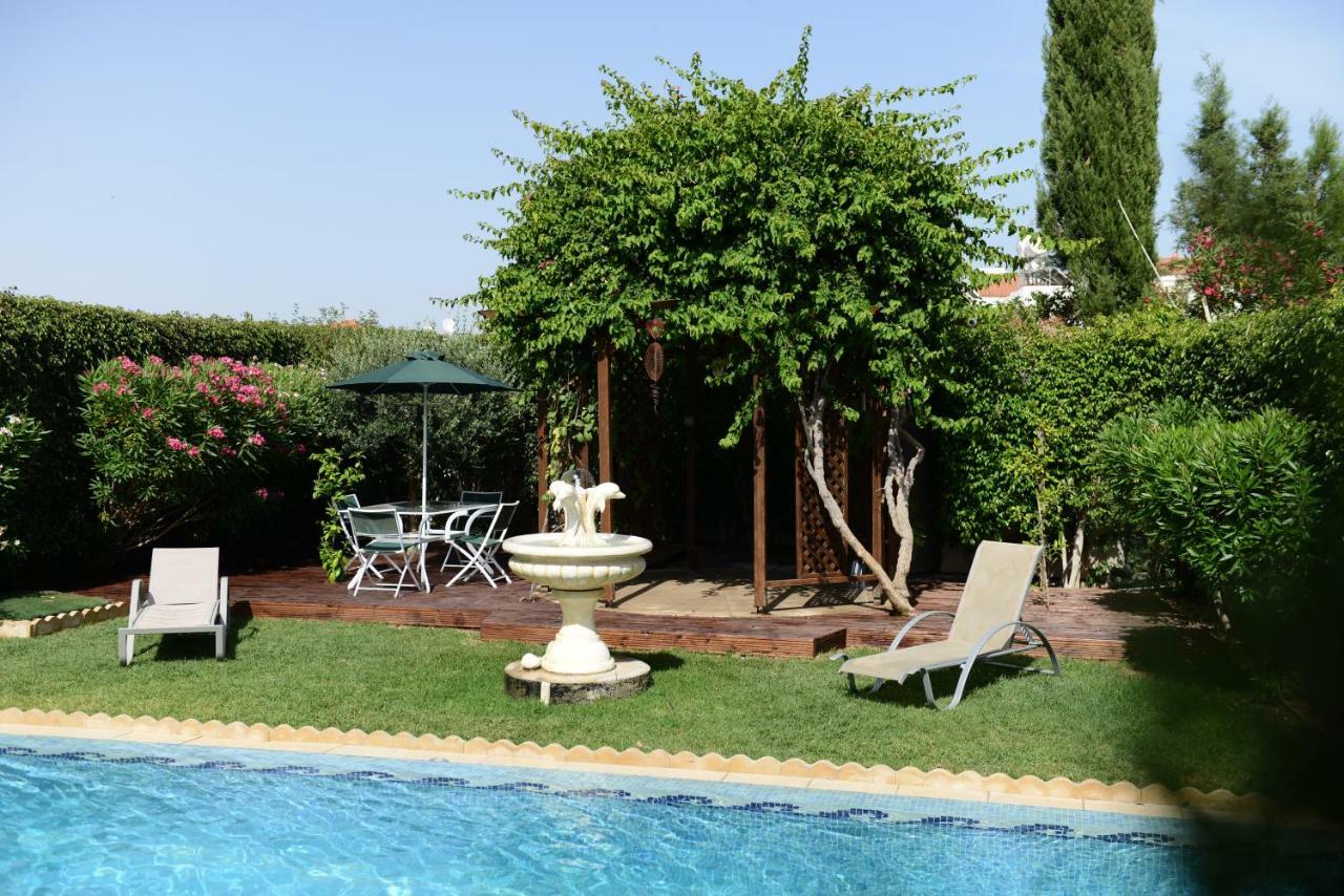 Karythia Villa Пила Екстериор снимка